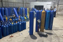 Bắc Ninh: tịch thu 1,3 tấn khí N2O (khí cười) trị giá trên 163 triệu đồng