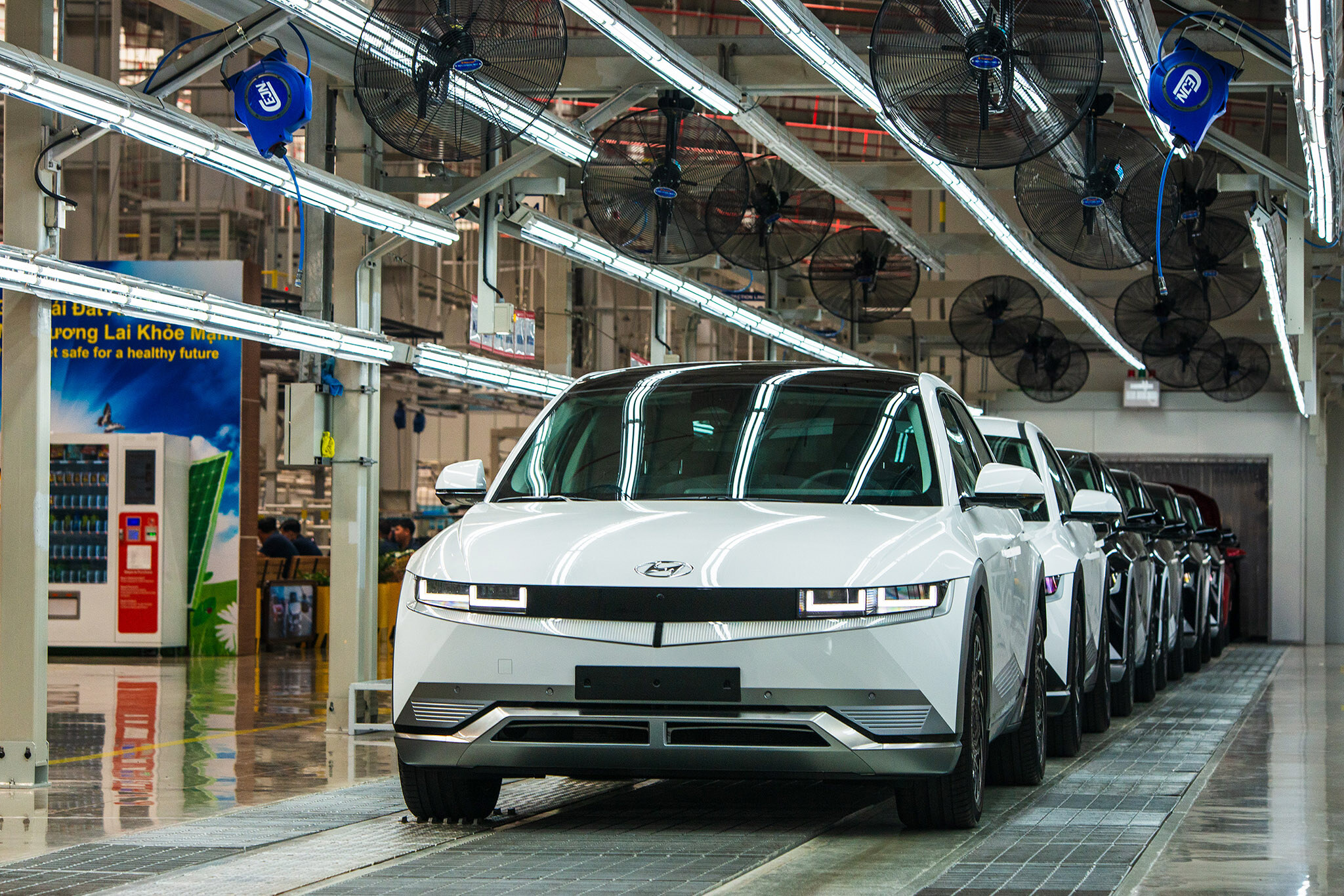 2023: Khởi đầu “kỷ nguyên ô tô điện” tại Việt Nam