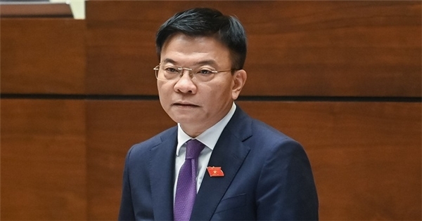 Bộ trưởng Bộ Tư pháp làm rõ ‘lỗ hổng’ trong đấu giá tài sản công