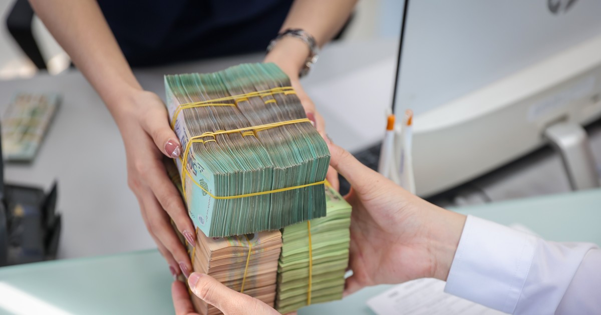 Nhóm “Big 4” tiếp tục giảm lãi suất huy động, mức cao nhất chỉ còn 5,8%/năm