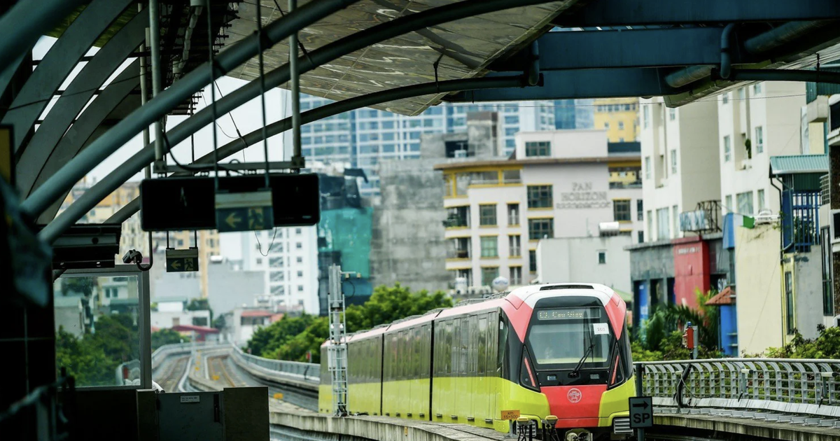 Đã lắp xong 8 nhà ga trên cao tuyến đường sắt đô thị Nhổn - ga Hà Nội