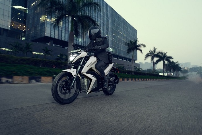 Không chỉ sở hữu ngoại hình mạnh mẽ, mẫu xe mô tô điện Kratos-R Urban còn mang tới cho người sử dụng những trang bị cực ấn tượng.