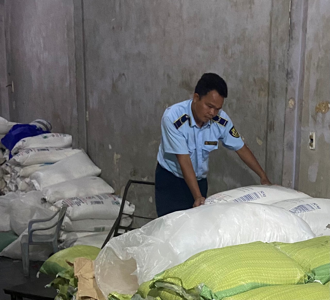 đường cát nhập lậu