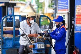 Lùi lịch công bố điều chỉnh giá xăng dầu sang ngày 5/9