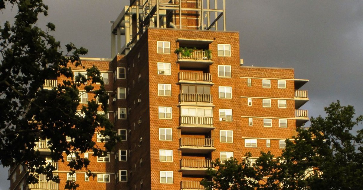Từ phân khúc bất động sản béo bở, chung cư thành "quả bom nợ" ở Mỹ