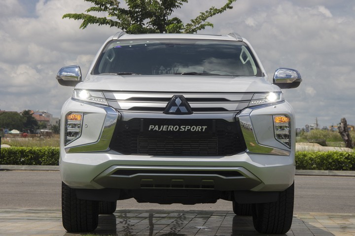pajero-sport1-8001.jpg