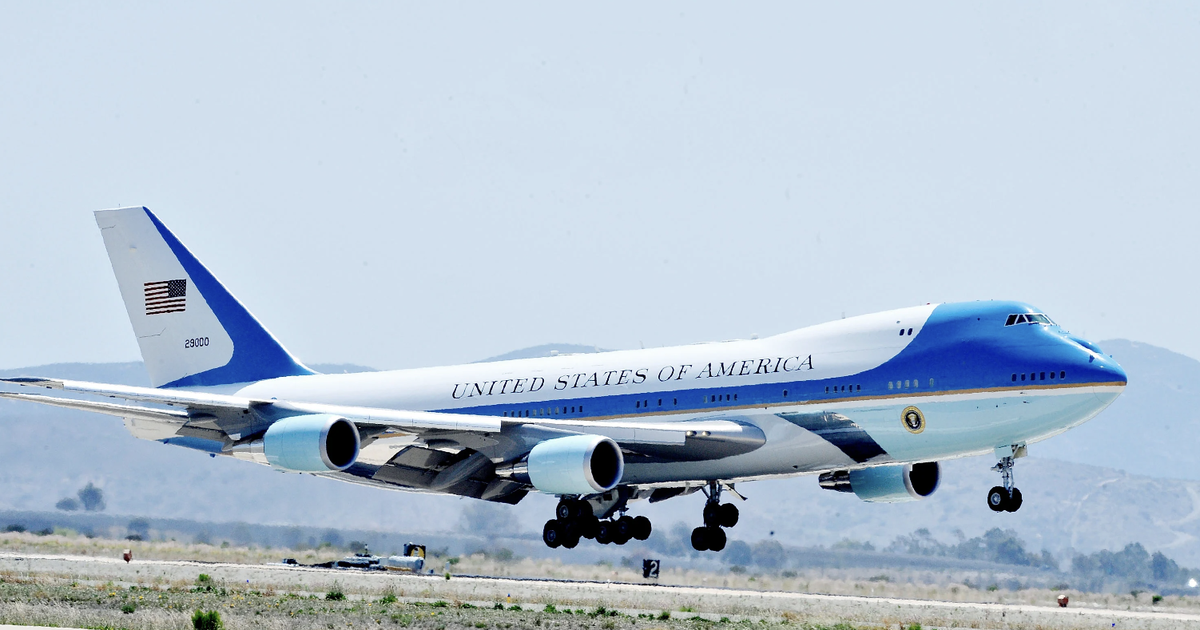 “Nội soi” máy bay chở Tổng thống Mỹ Joe Biden