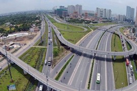 Thủ tướng yêu cầu hoàn thành quy chuẩn thiết kế đường bộ cao tốc trong tháng 10/2023