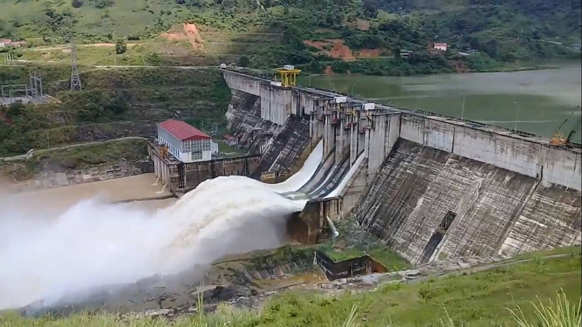 Mực nước hồ thủy điện ngày 12/9: Mưa lũ nghiêm trọng, Lào Cai chỉ đạo vận hành đập, hồ chứa an toàn