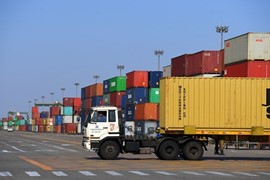 Xuất khẩu dự báo khởi sắc khi lạm phát toàn cầu hạ nhiệt