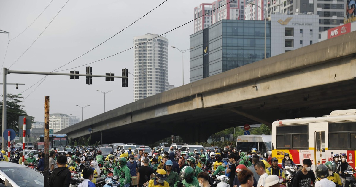 Chính phủ yêu cầu hạn chế dần xe cá nhân tại các đô thị lớn