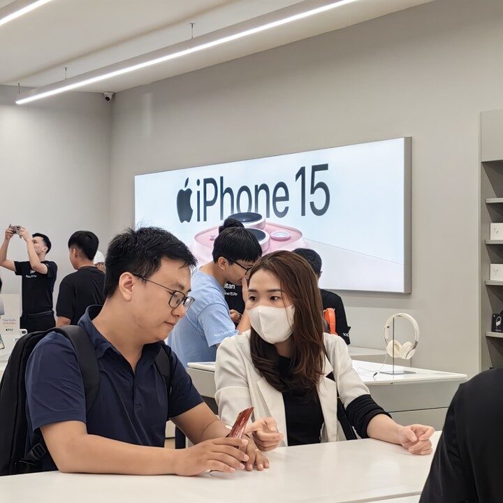 iPhone 15