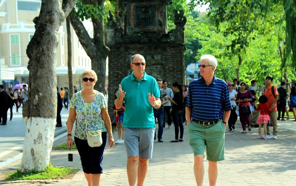 Du lịch Việt Nam về đích trước 3 tháng