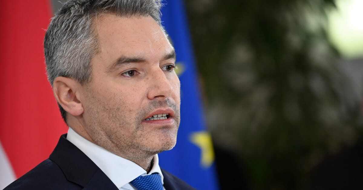 Quốc tế nổi bật: Nỗi lo của ông Karl Nehammer