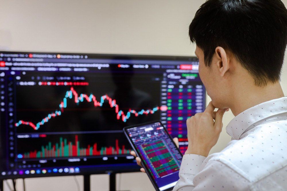 Dòng tiền nội - ngoại 'song kiếm hợp bích', VN-Index có thể vượt mốc 1.300 điểm